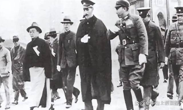 抓临刑前大喊：让陈赓来他知道我的身份九游会j9ag1951年中统大特务被(图4)