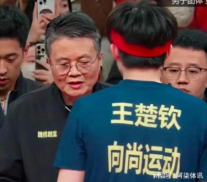 战胜日本一哥张本智和证明梯队建设成功九游会j9ag樊振东恩师被打脸黄友政(图3)