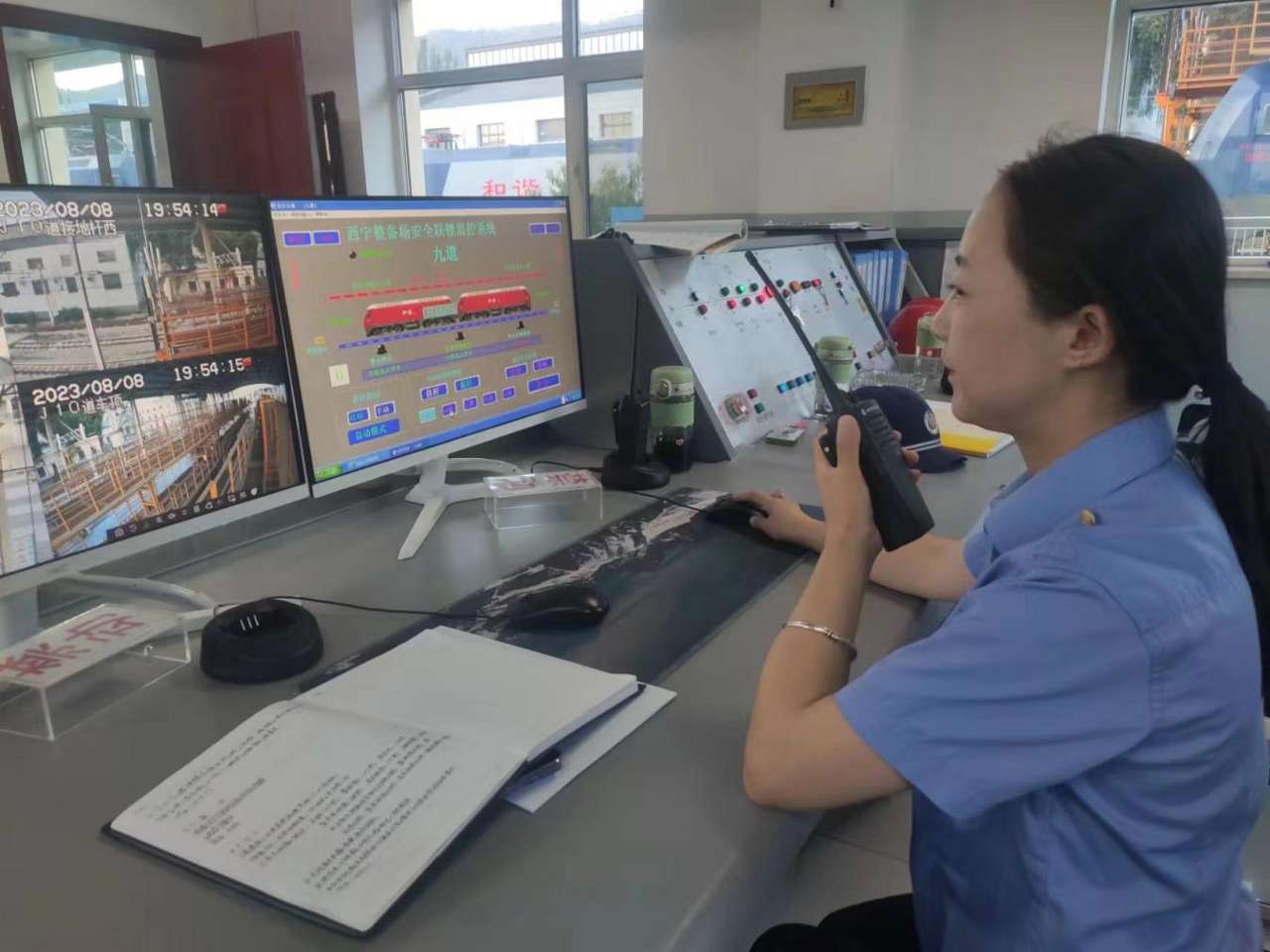 ：24小时守护作业安全的女子班组九游会真人游戏第一品牌青藏铁路(图2)